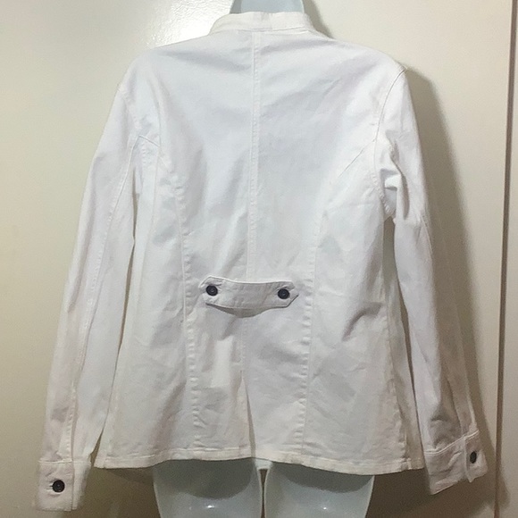 Explorer White Blazer - Picture 4 of 9